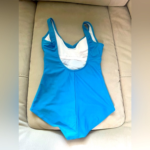 One piece Bathing Suit - Picture 2 of 2